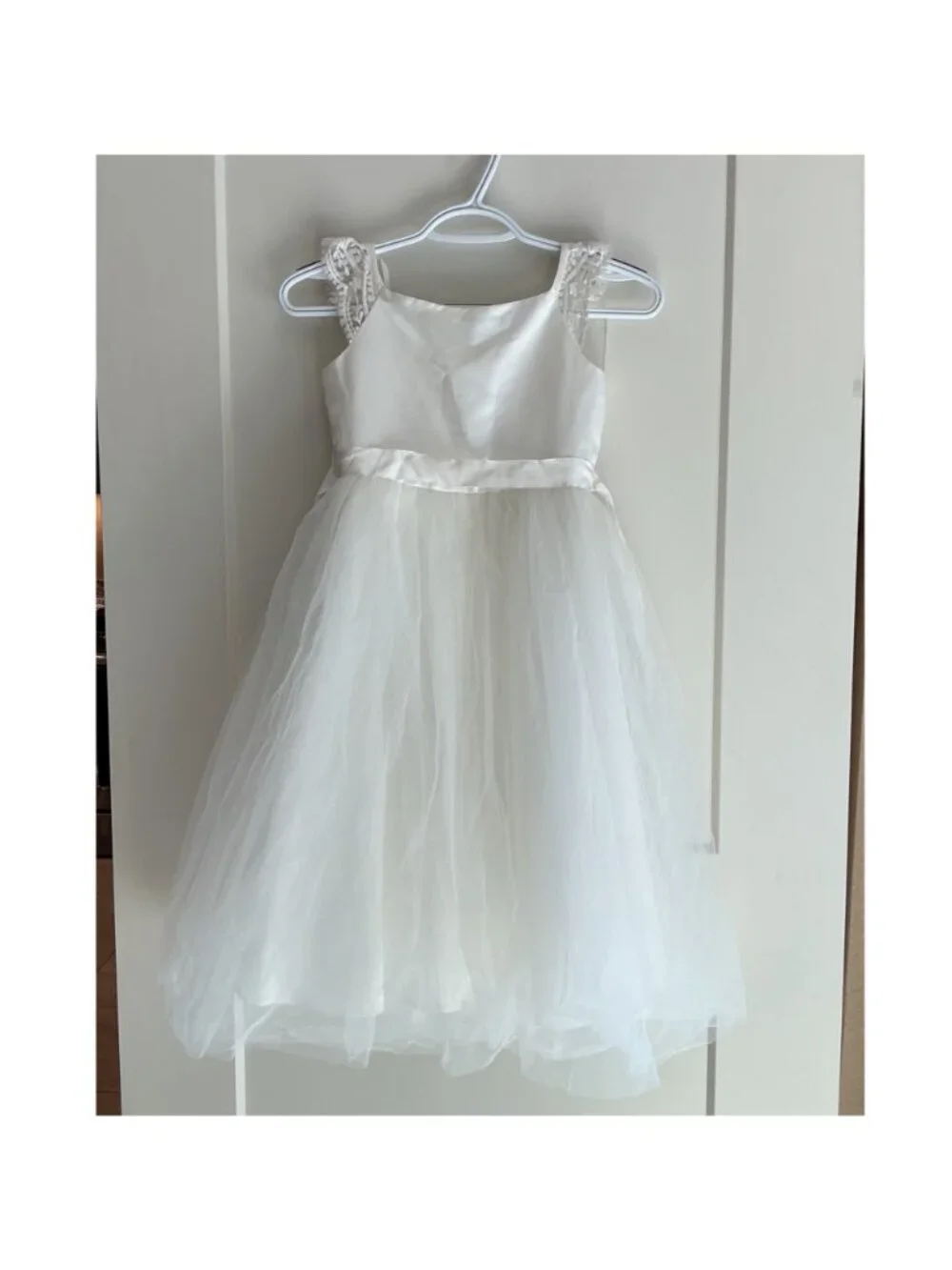 Davids Bridal Ivory Flower Girl Dress With Tulle Skirt & Lace Straps Size 7 - Picture 2 of 11